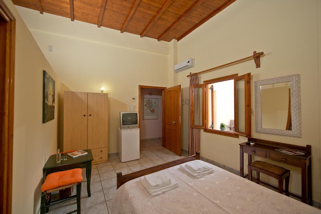 Katerina Traditional Rooms Ханья Номер фото